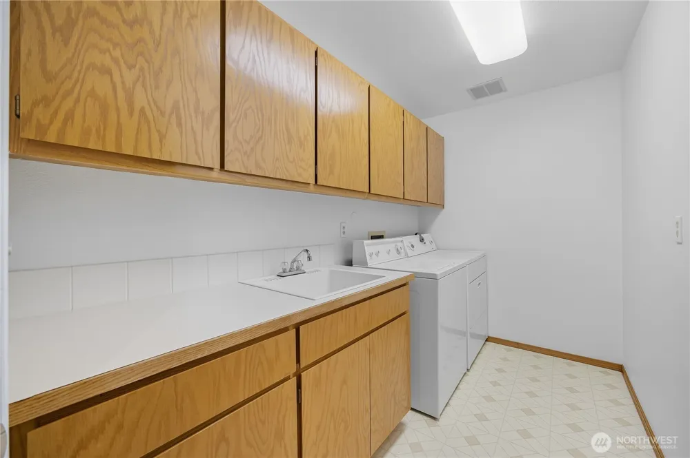 5404 Collins Road West Richland, WA 99353
