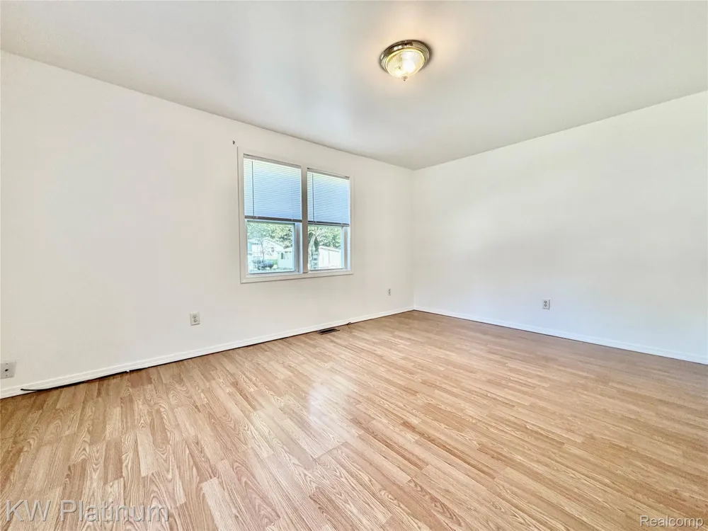 6493 Benoit Road Clay Township, MI 48001