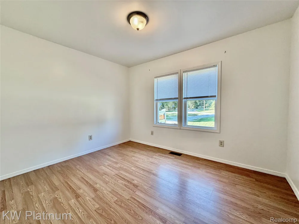 6493 Benoit Road Clay Township, MI 48001