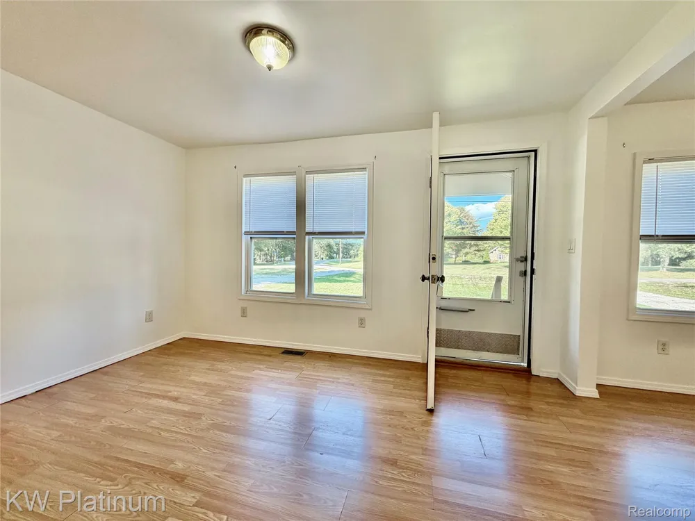 6493 Benoit Road Clay Township, MI 48001