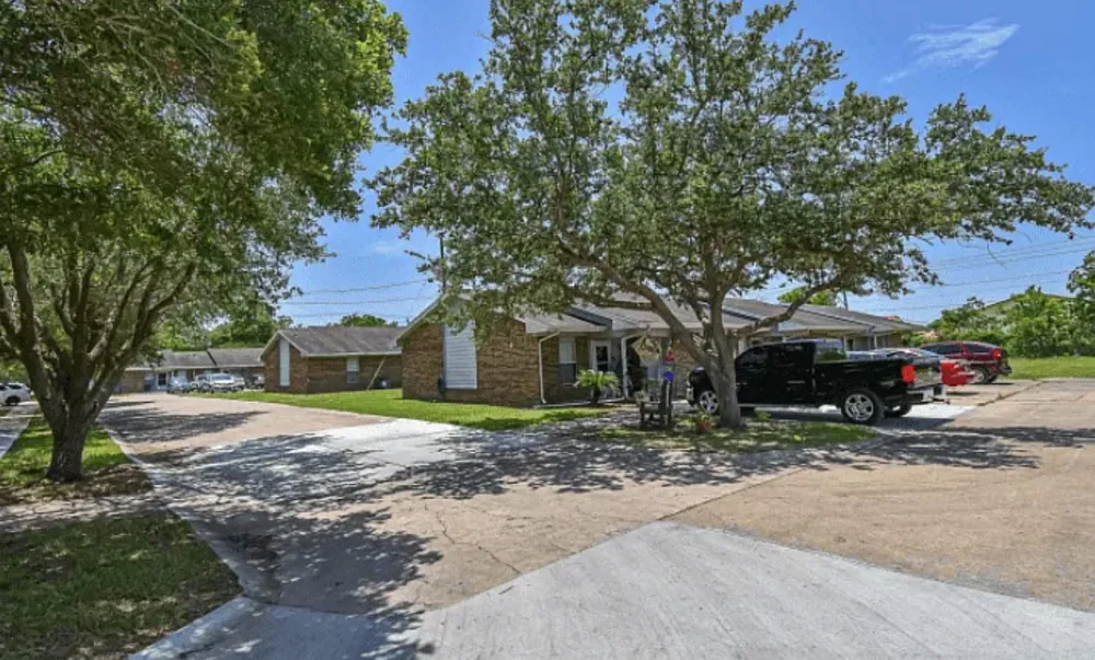 1800 Avenue H Bay City, TX 77414