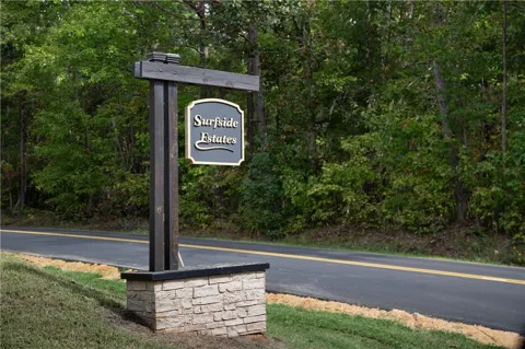 3831 Skyline Drive