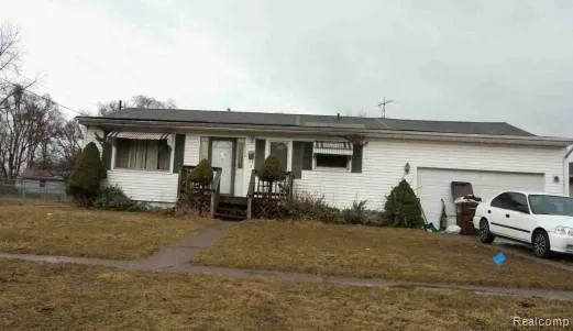 1112 Wiener Drive Albion City, MI 49224