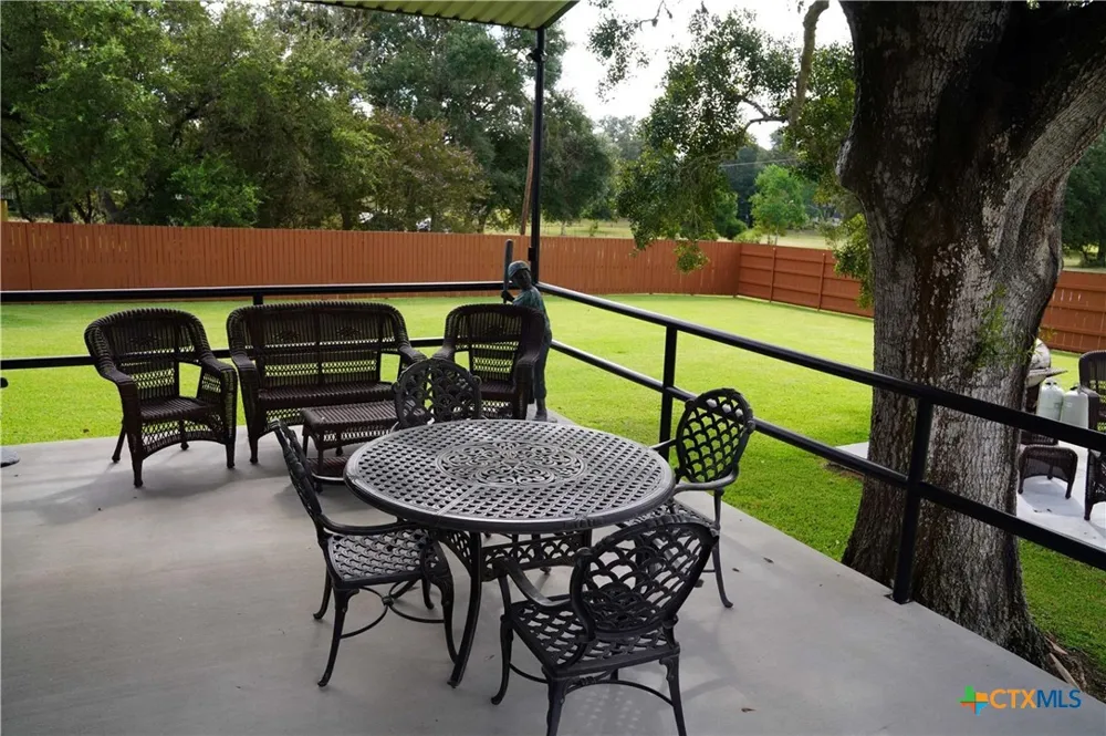 1354 US Highway 90a Sheridan, TX 77475
