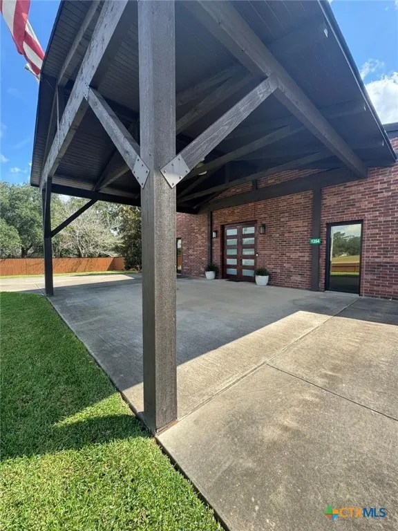 1354 US Highway 90a Sheridan, TX 77475