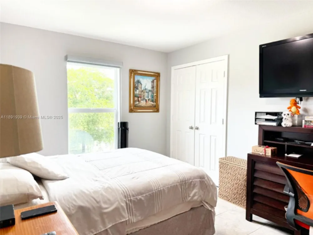 4157 NW 40th ave Cape Coral, FL 33993
