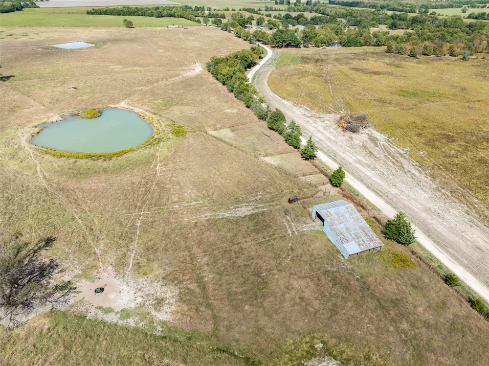 CR 15240 Blossom, TX 75416