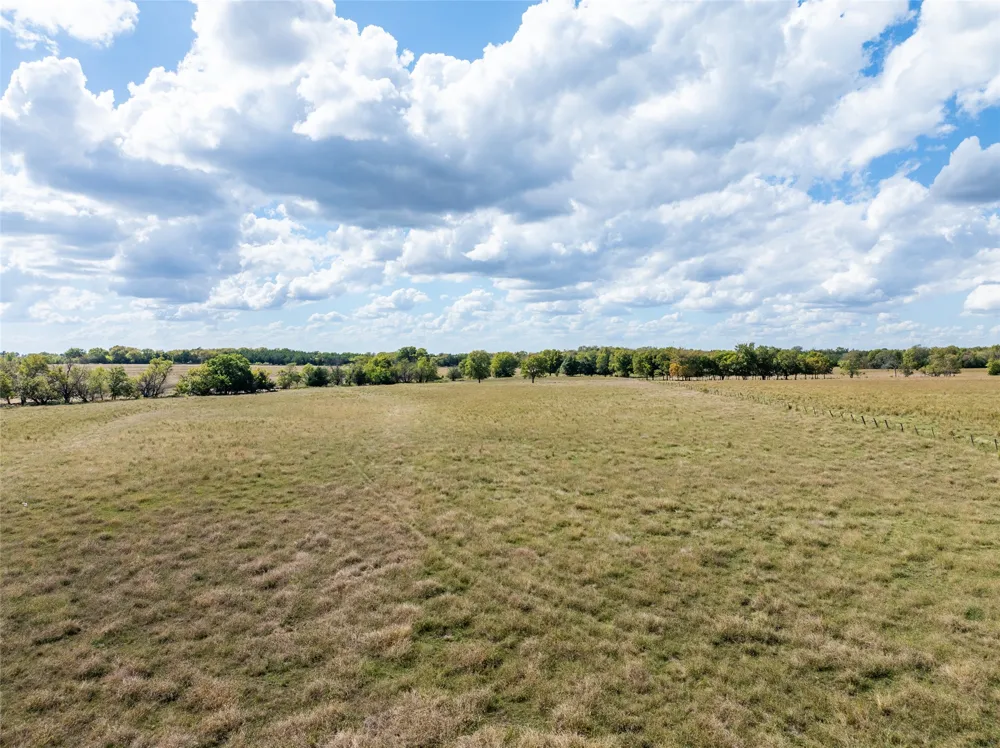 CR 15240 Blossom, TX 75416