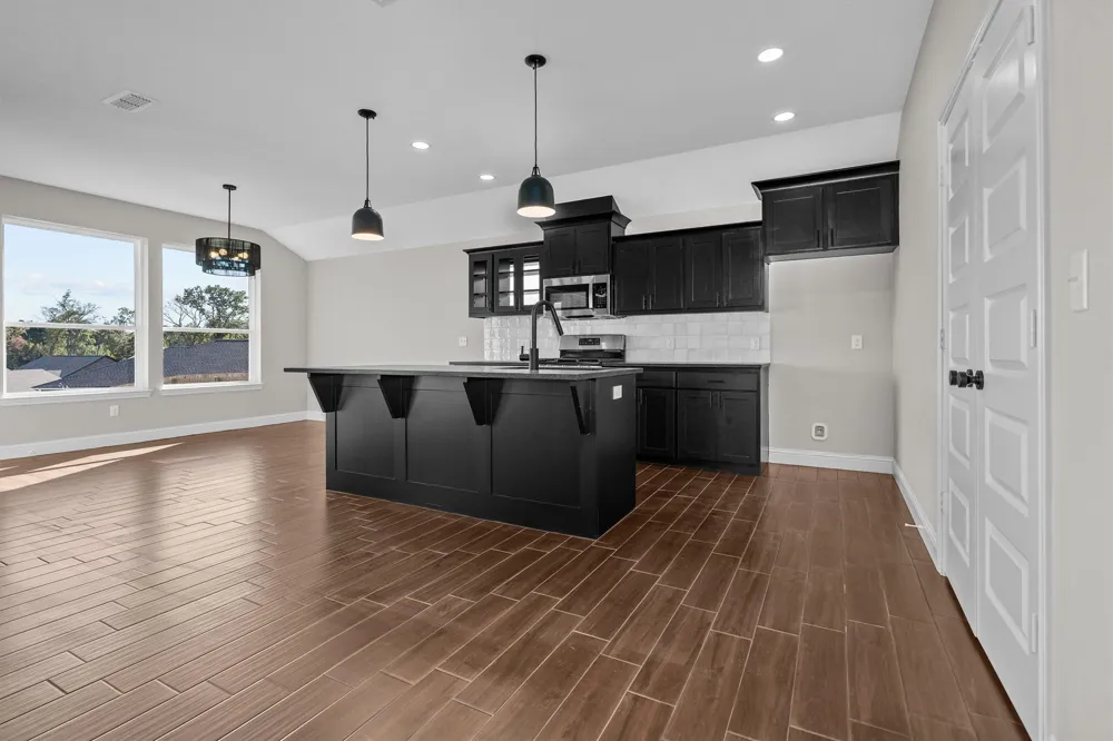 16517 Crossing Circle Lindale, TX 75771