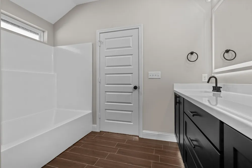 16517 Crossing Circle Lindale, TX 75771