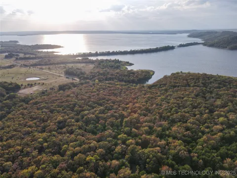 Buds Point Road