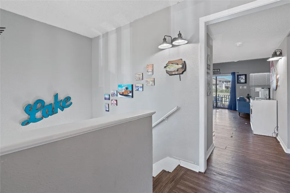 111 Comanche Point Point Venture, TX 78645