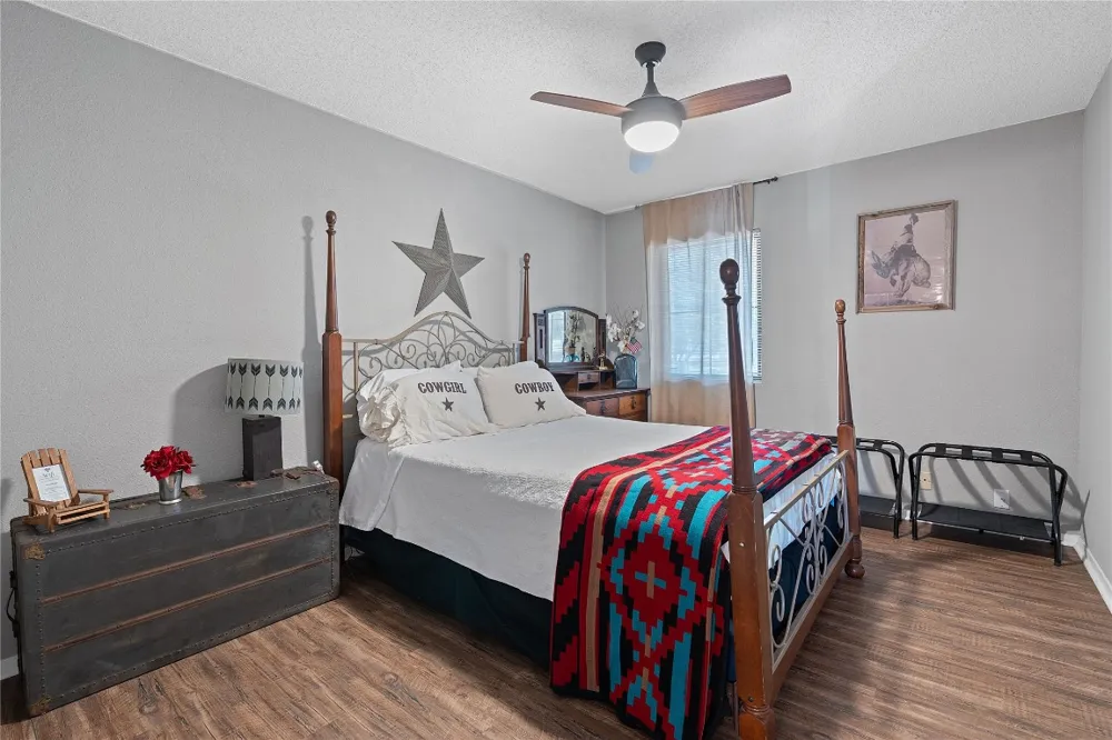 111 Comanche Point Point Venture, TX 78645