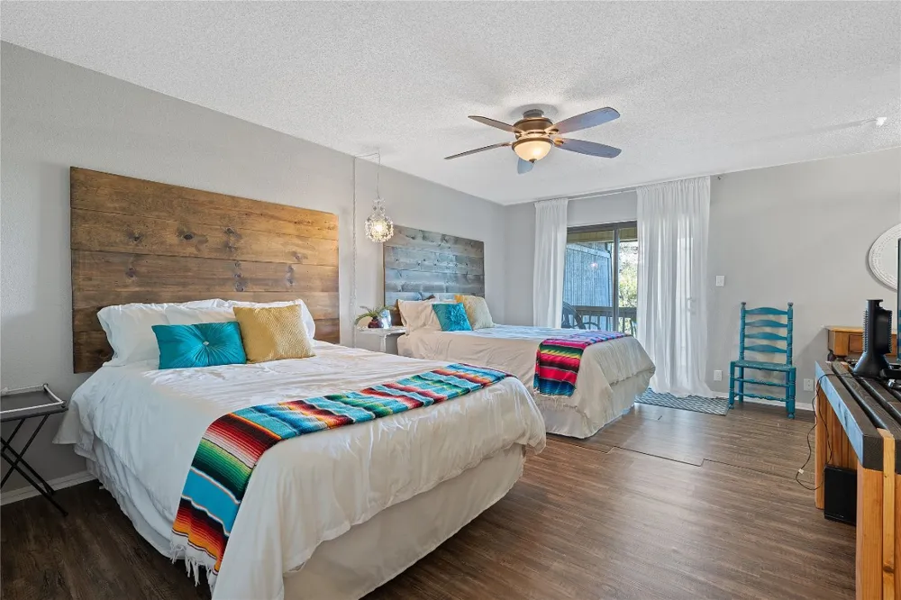 111 Comanche Point Point Venture, TX 78645