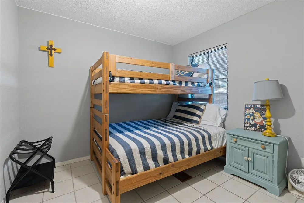 111 Comanche Point Point Venture, TX 78645