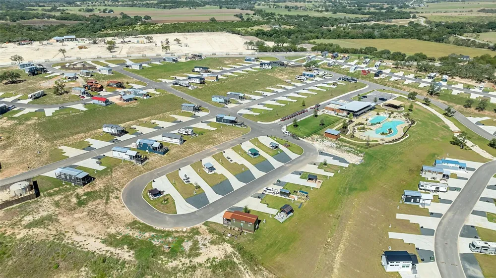 5386 Ranch Road 1376, Unit 274 #274 Fredericksburg, TX 78624