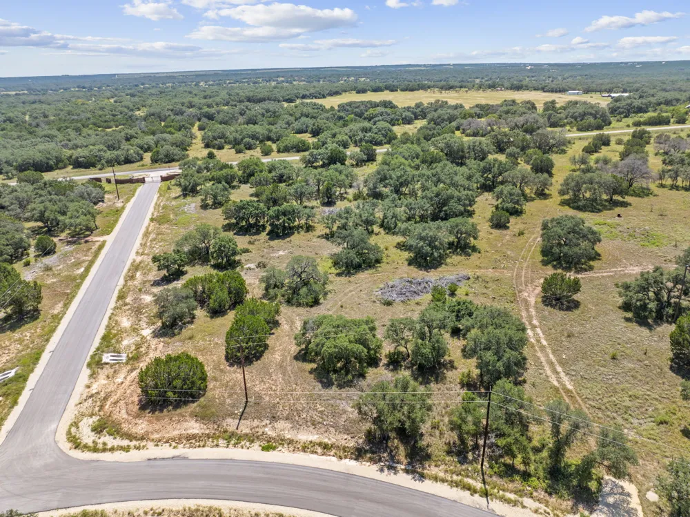 170 Heartleaf Drive Lampasas, TX 76550
