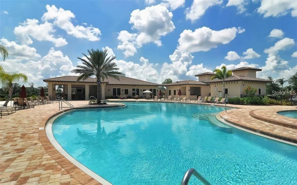 6611 GRAND ESTUARY TRAIL #204 Bradenton, FL 34212