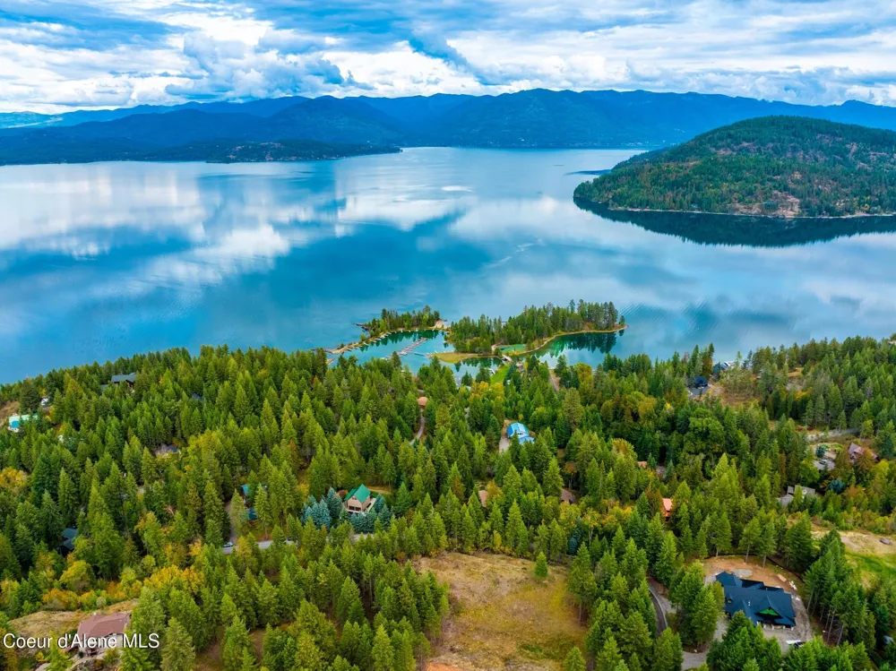 133 Gold Hill Circle Sagle, ID 83860