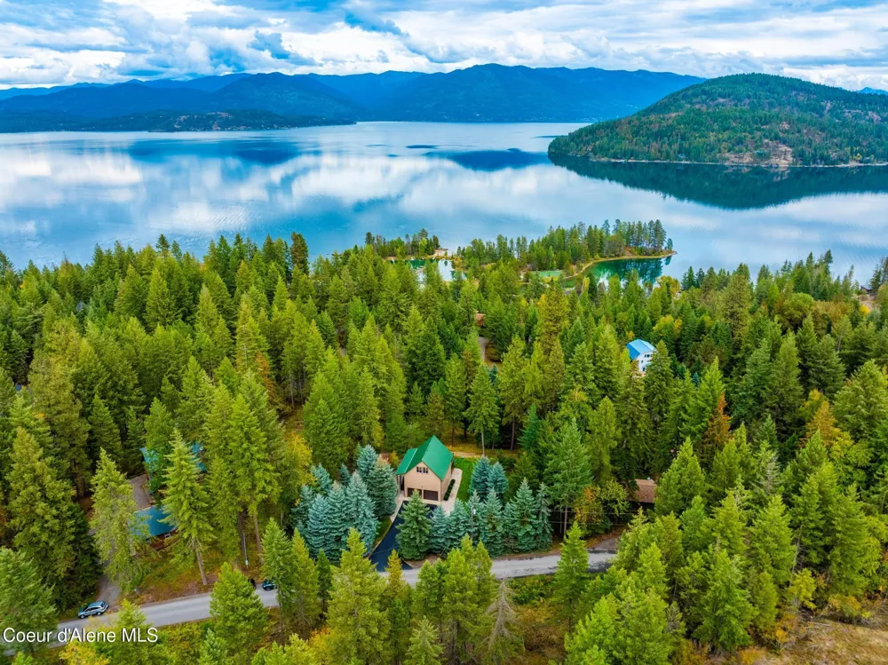 133 Gold Hill Circle Sagle, ID 83860