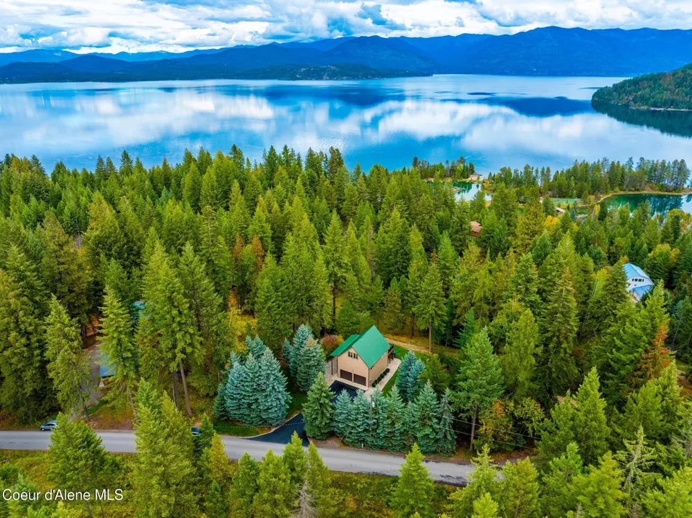 133 Gold Hill Circle Sagle, ID 83860