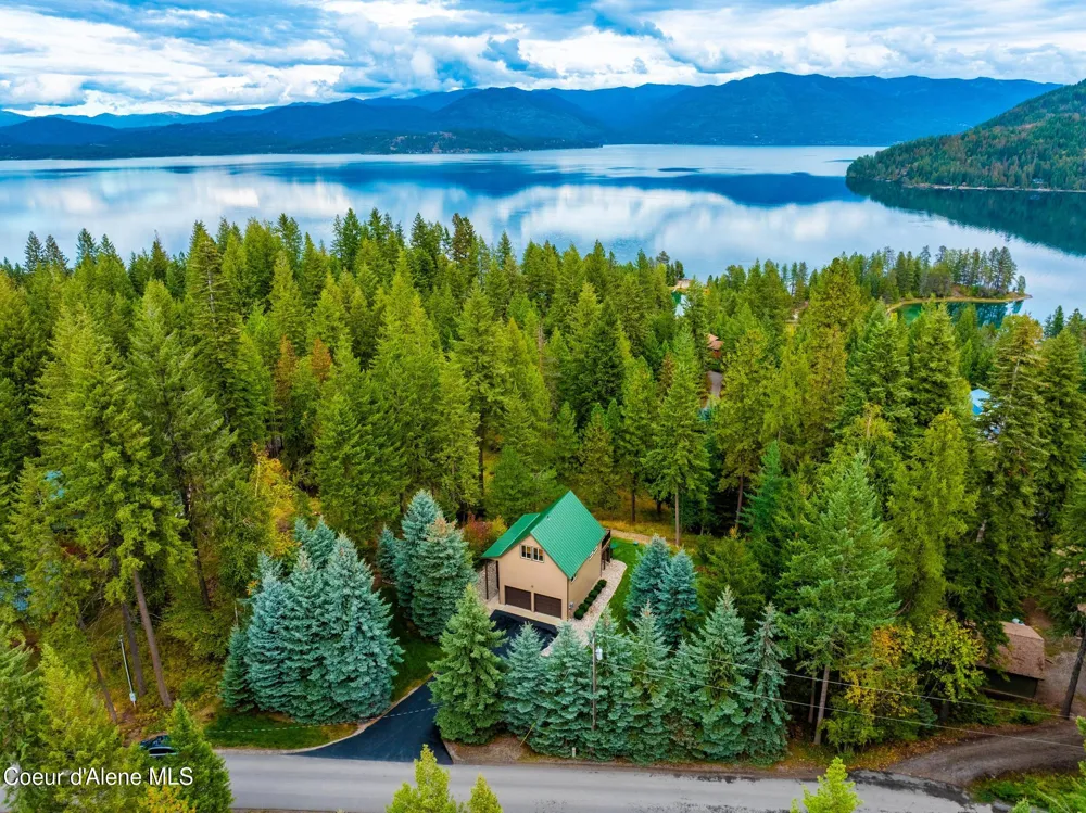133 Gold Hill Circle Sagle, ID 83860