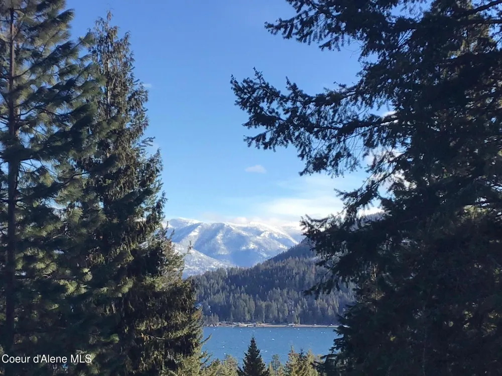 133 Gold Hill Circle Sagle, ID 83860