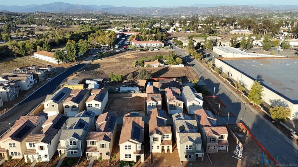 1 Roberston St Ramona, CA 92065