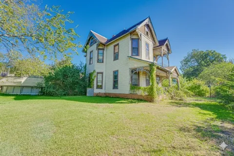 103 Stevens Street