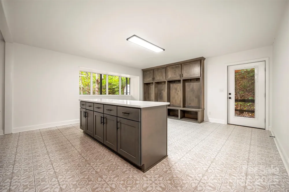 160 Lasae Lane Tryon, NC 28782