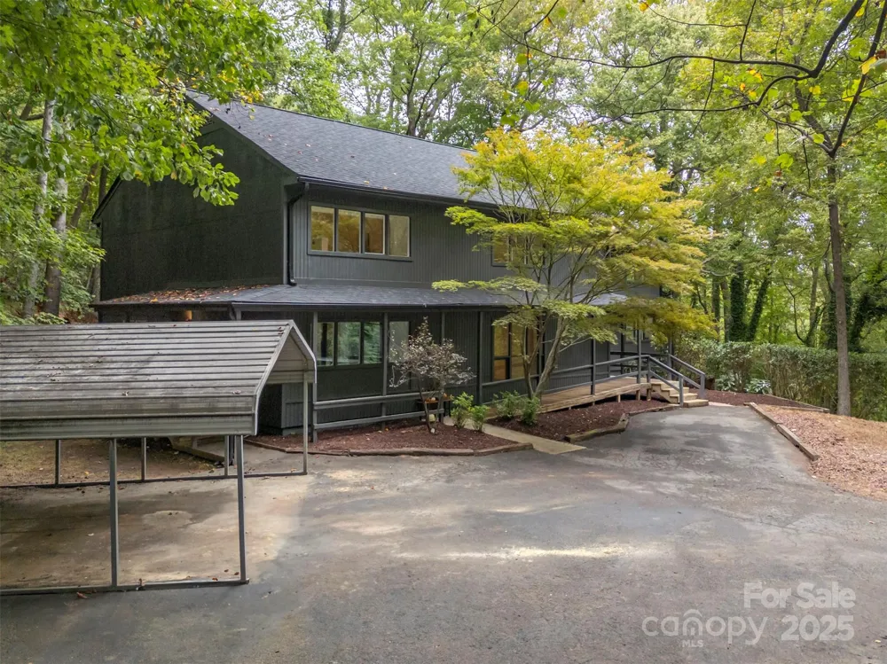 160 Lasae Lane Tryon, NC 28782