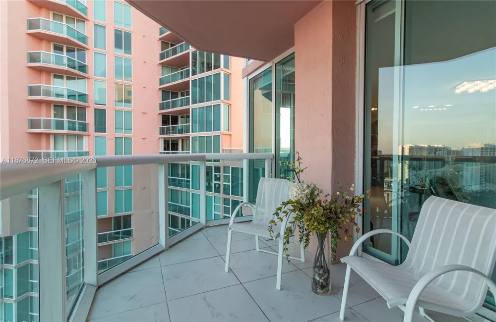 3370 NE 190 St #PH 2909 Aventura, FL 33180