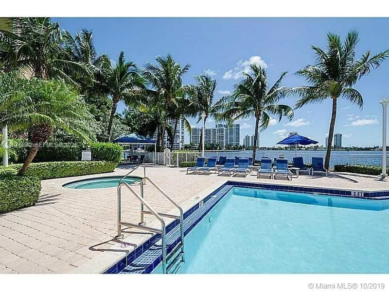 3370 NE 190 St #PH 2909 Aventura, FL 33180