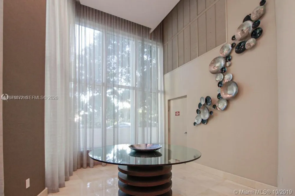 3370 NE 190 St #PH 2909 Aventura, FL 33180