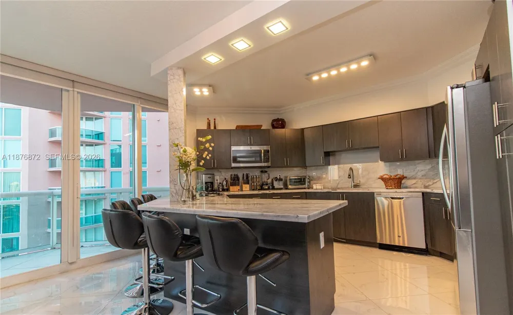 3370 NE 190 St #PH 2909 Aventura, FL 33180