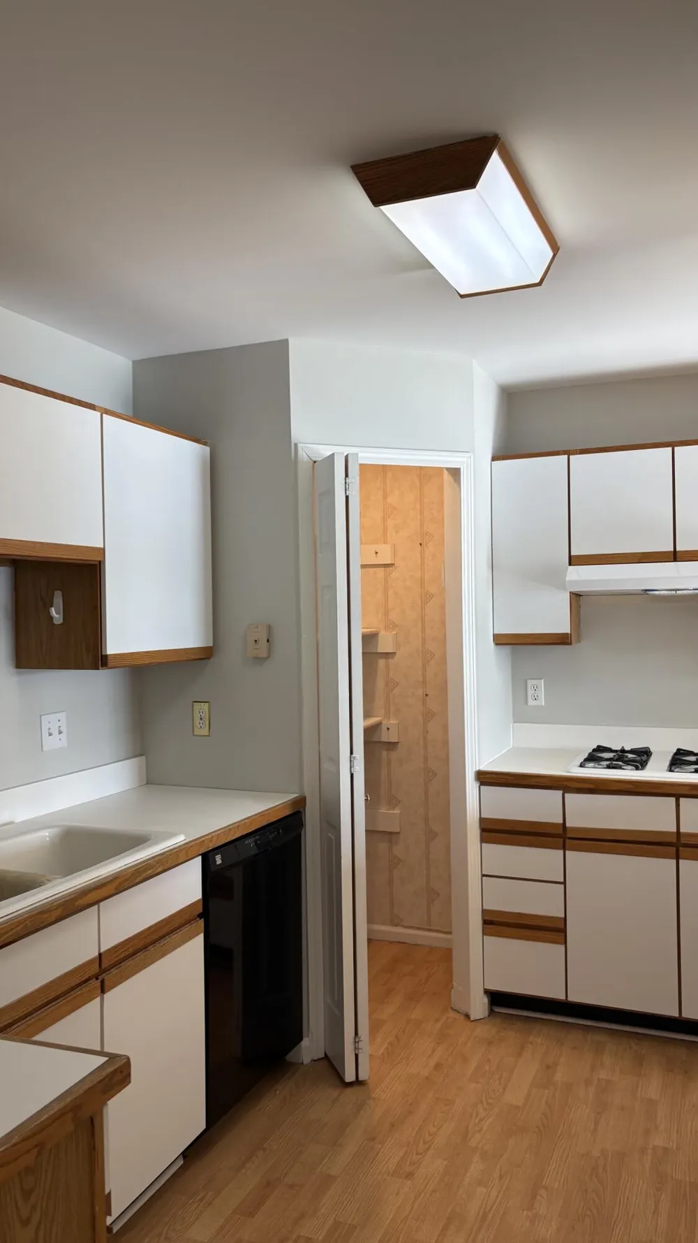 5035 Spinnaker Lane #C Crown Point, IN 46307