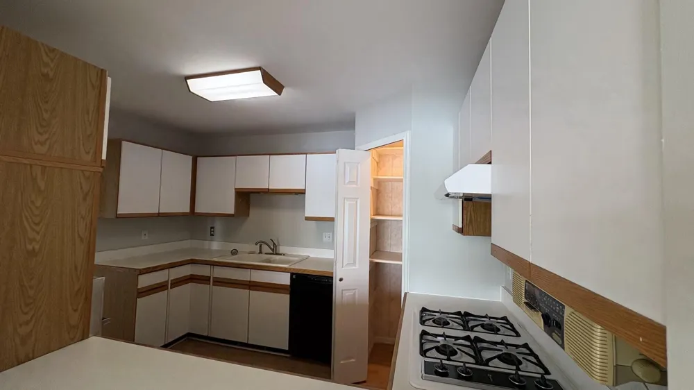 5035 Spinnaker Lane #C Crown Point, IN 46307