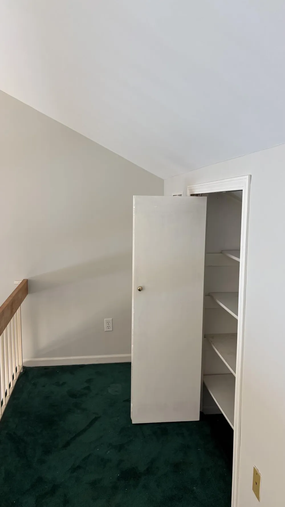 5035 Spinnaker Lane #C Crown Point, IN 46307