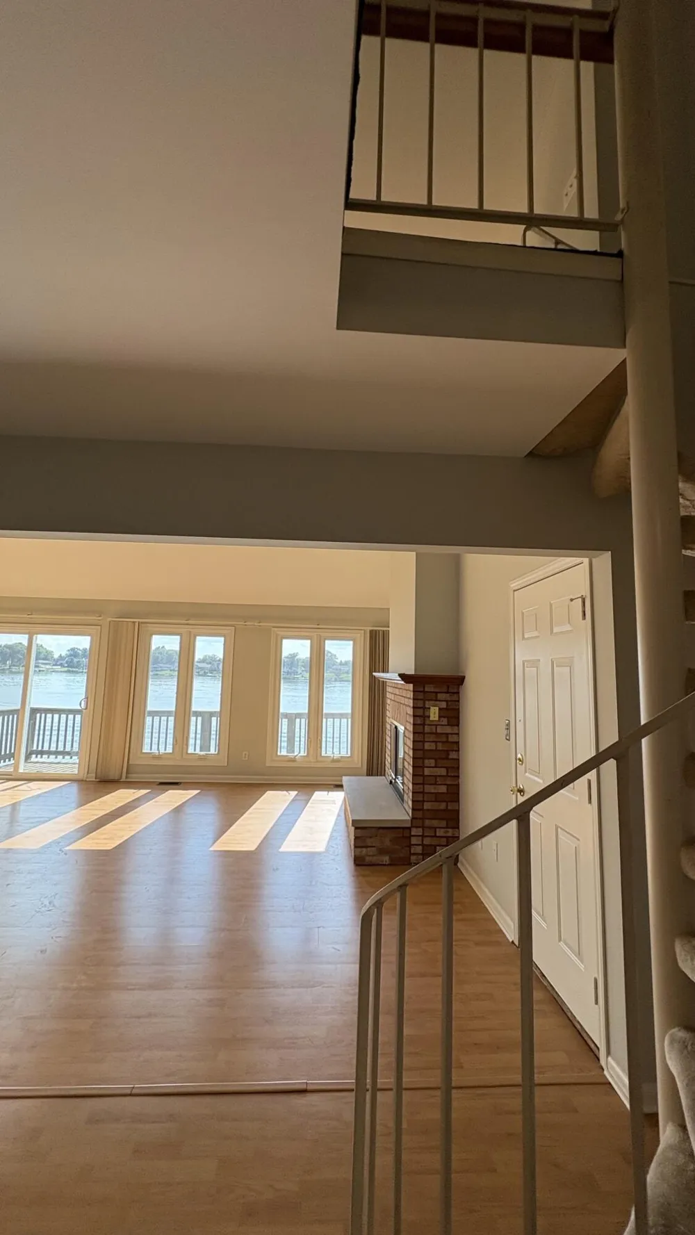 5035 Spinnaker Lane #C Crown Point, IN 46307