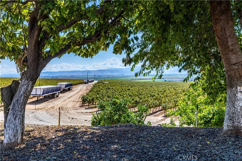 35095 Metz Road Soledad, CA 93960