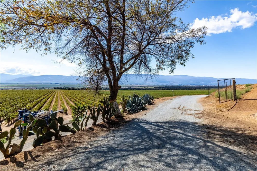 35095 Metz Road Soledad, CA 93960