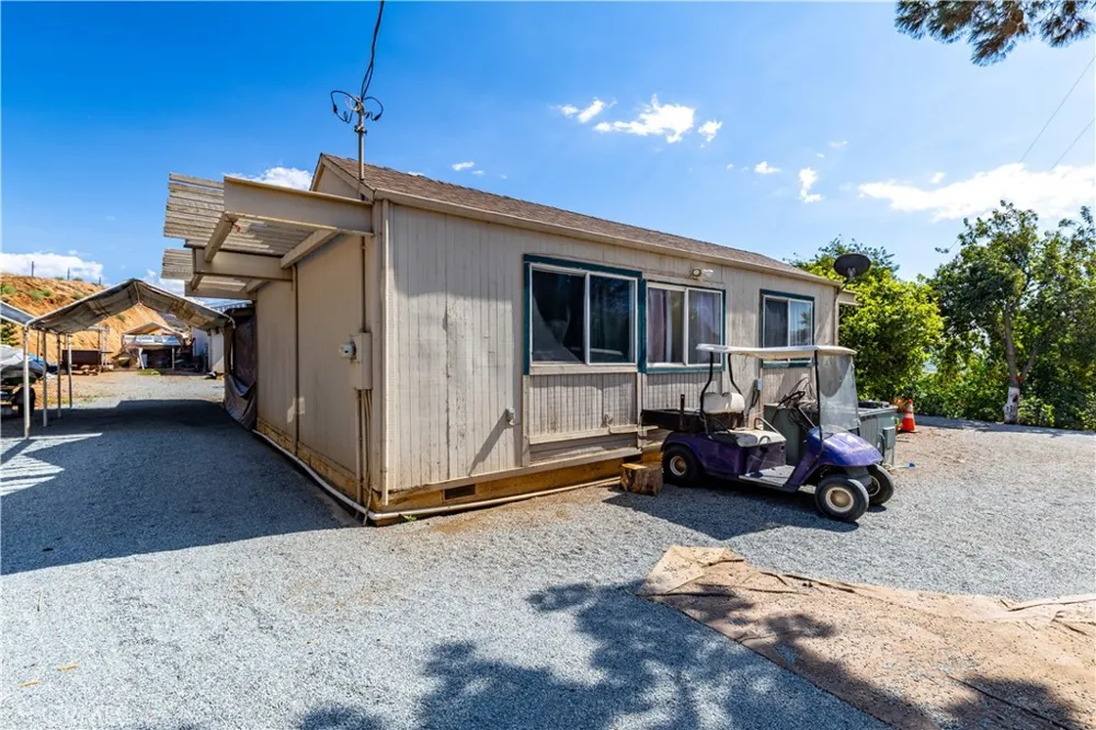35095 Metz Road Soledad, CA 93960
