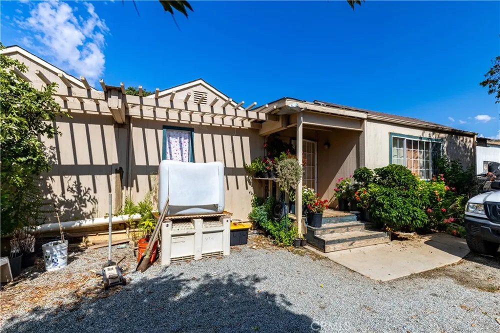 35095 Metz Road Soledad, CA 93960