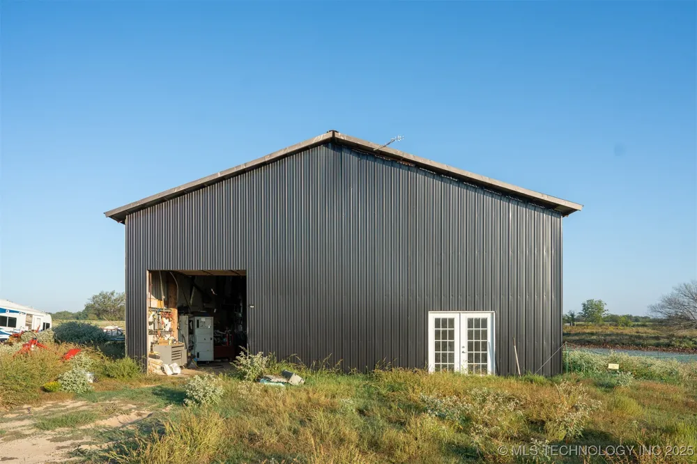 91 E 211th Street S Porter, OK 74454