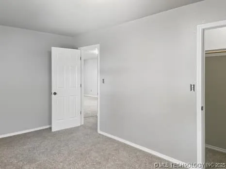 18 Nakomis Court Canadian, OK 74425
