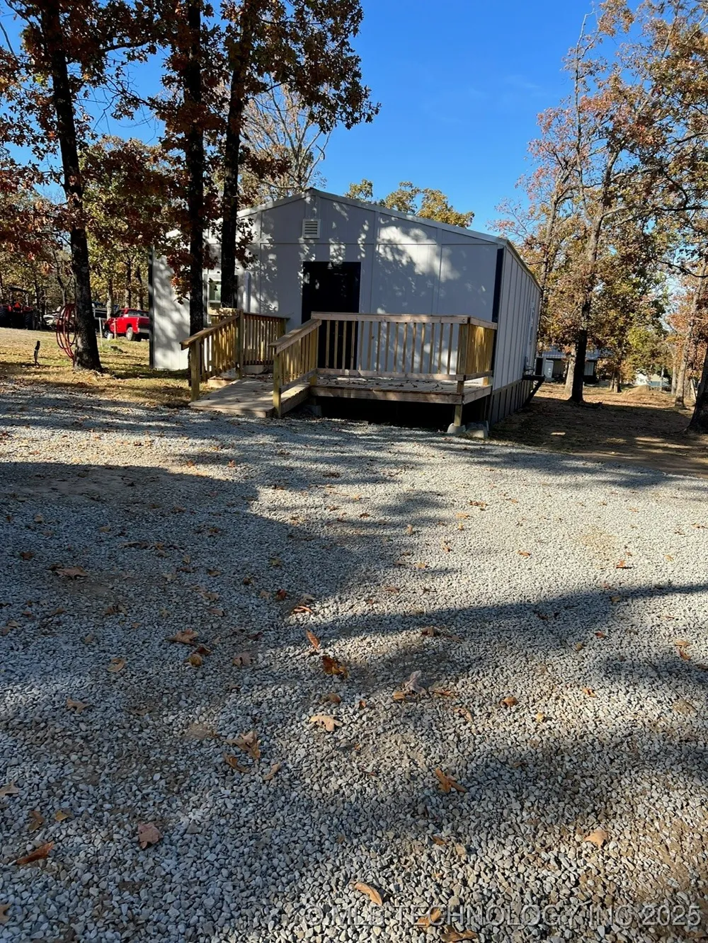 18 Nakomis Court Canadian, OK 74425