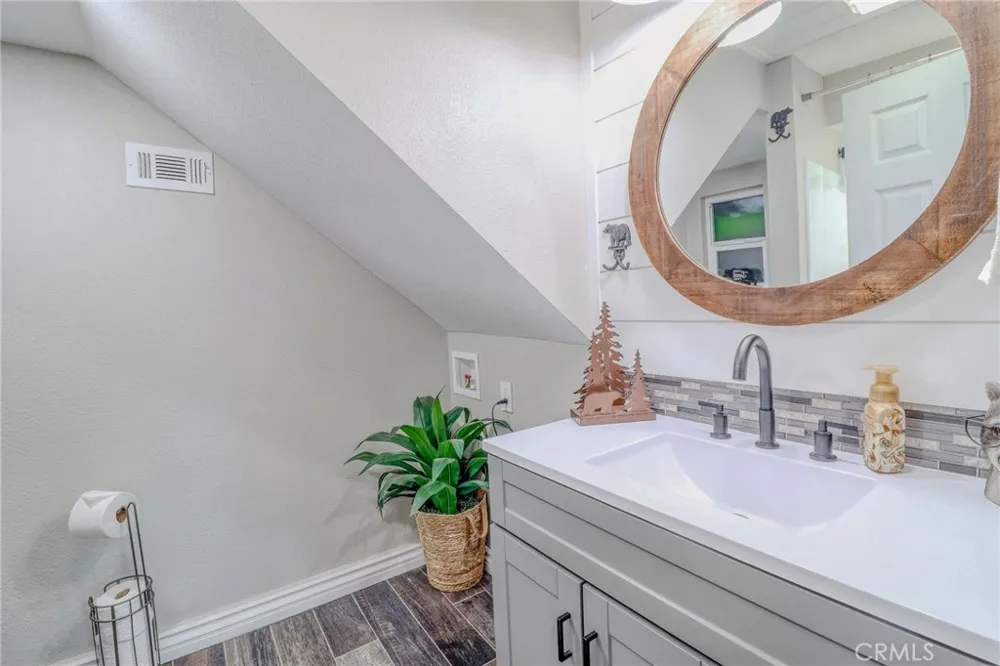26669 State Highway 189 Twin Peaks, CA 92391