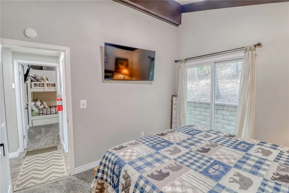 26669 State Highway 189 Twin Peaks, CA 92391