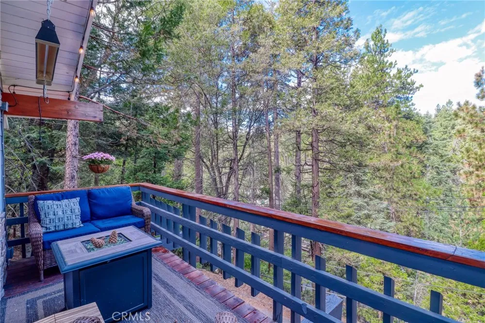 26669 State Highway 189 Twin Peaks, CA 92391