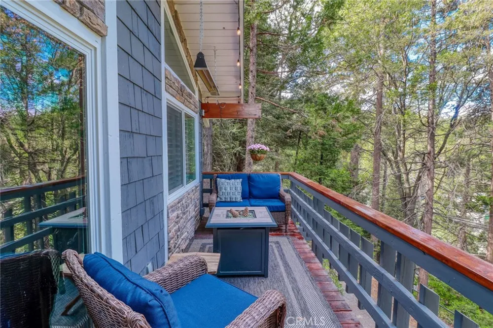 26669 State Highway 189 Twin Peaks, CA 92391